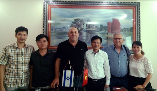 Ký hợp đồng với đối tác Israel